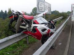 OCT 10 UPMINSTER ESSEX, HIT HEAD ON BY 2 FOREIGNERS!!

HOW DID I SURVIVE THIS ....