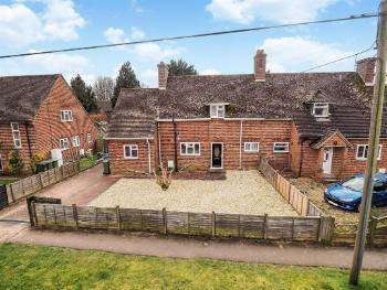 14ft Private Driveway with extended gravel area
