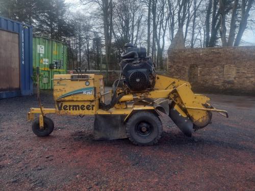 More information about "2X Vermeer SC252 Stump Grinders"