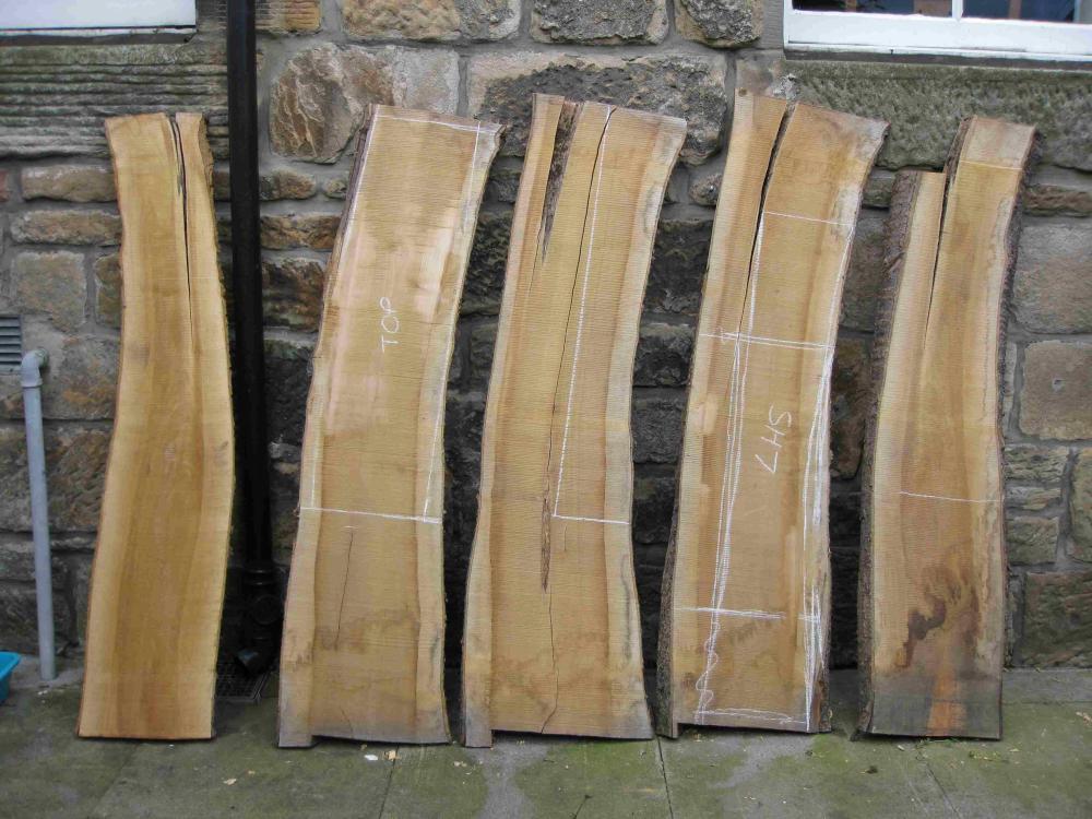 Halltableplanks.thumb.jpg.182267d7c43ec23a9191d09f5744d15c.jpg