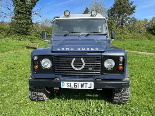 More information about "Land Rover Defender 110"
